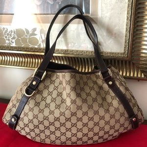Used authentic GUCCI purse with dust bag